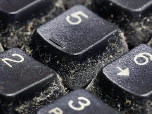 Najprljavija mjesta u uredu – čišćenje tastature i dezinfekcija radnih površina